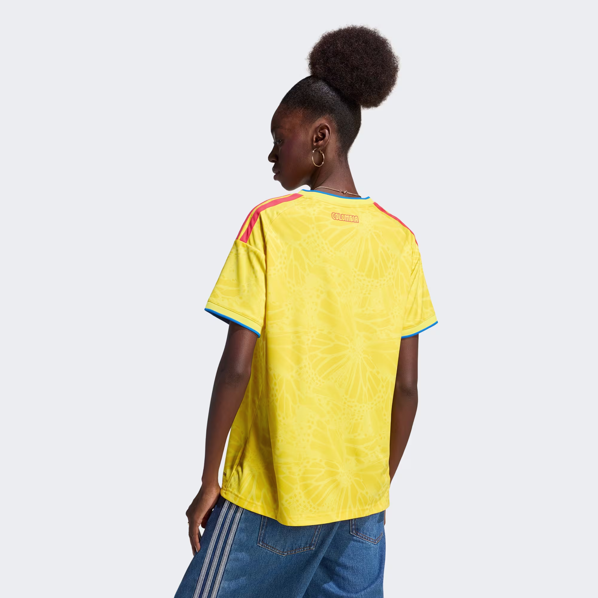 Vista alternativa de Camiseta Versión Fan Dama